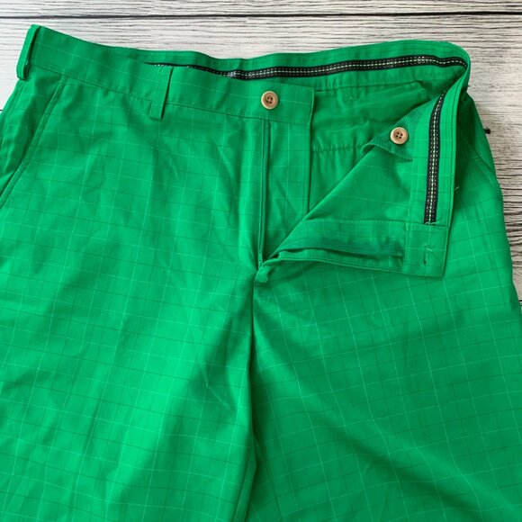 Izod Golf Plaid Flat Front Casual Shorts - Picture 2 of 11